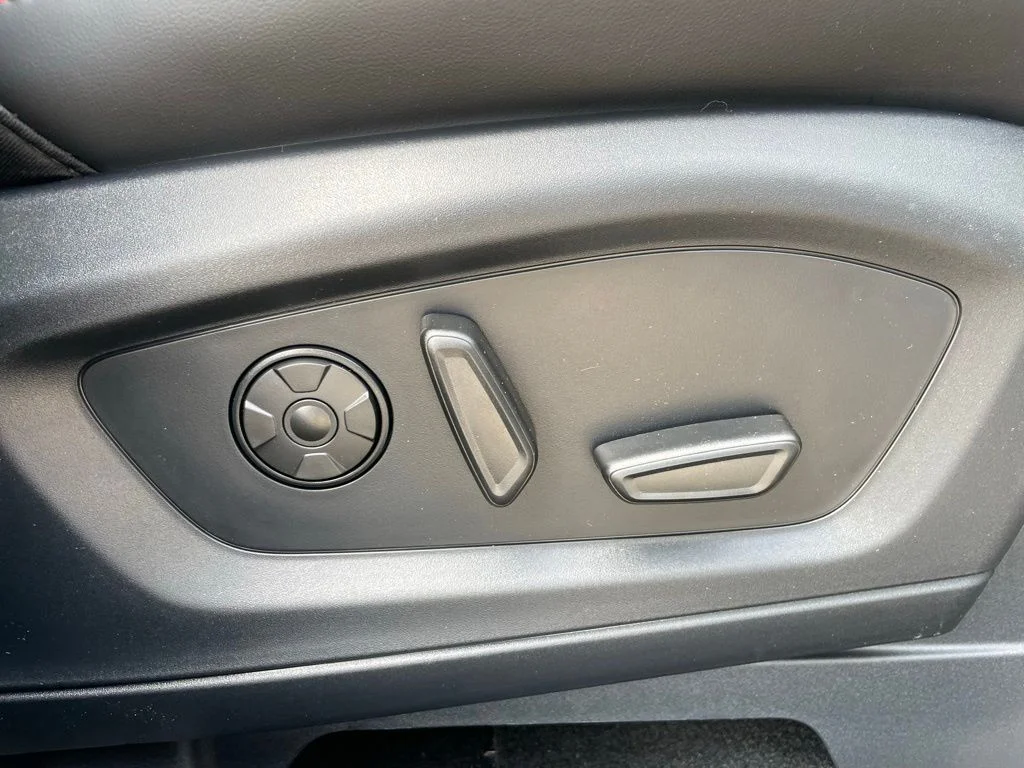 Used 2026 Ford Explorer - photo 60