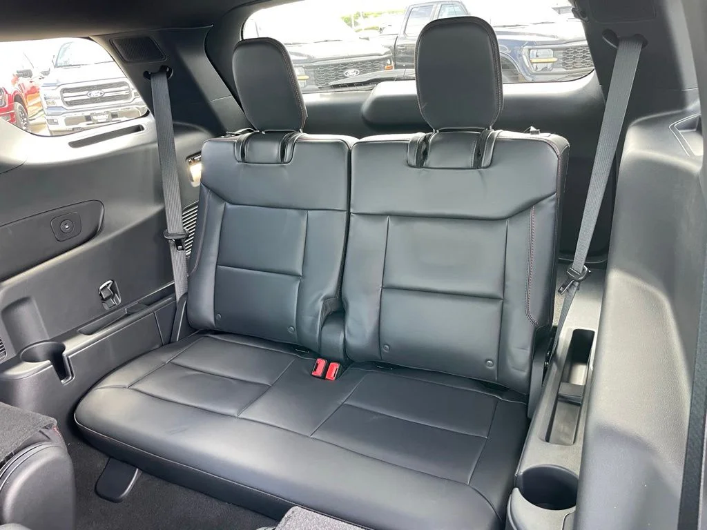 Used 2026 Ford Explorer - photo 10