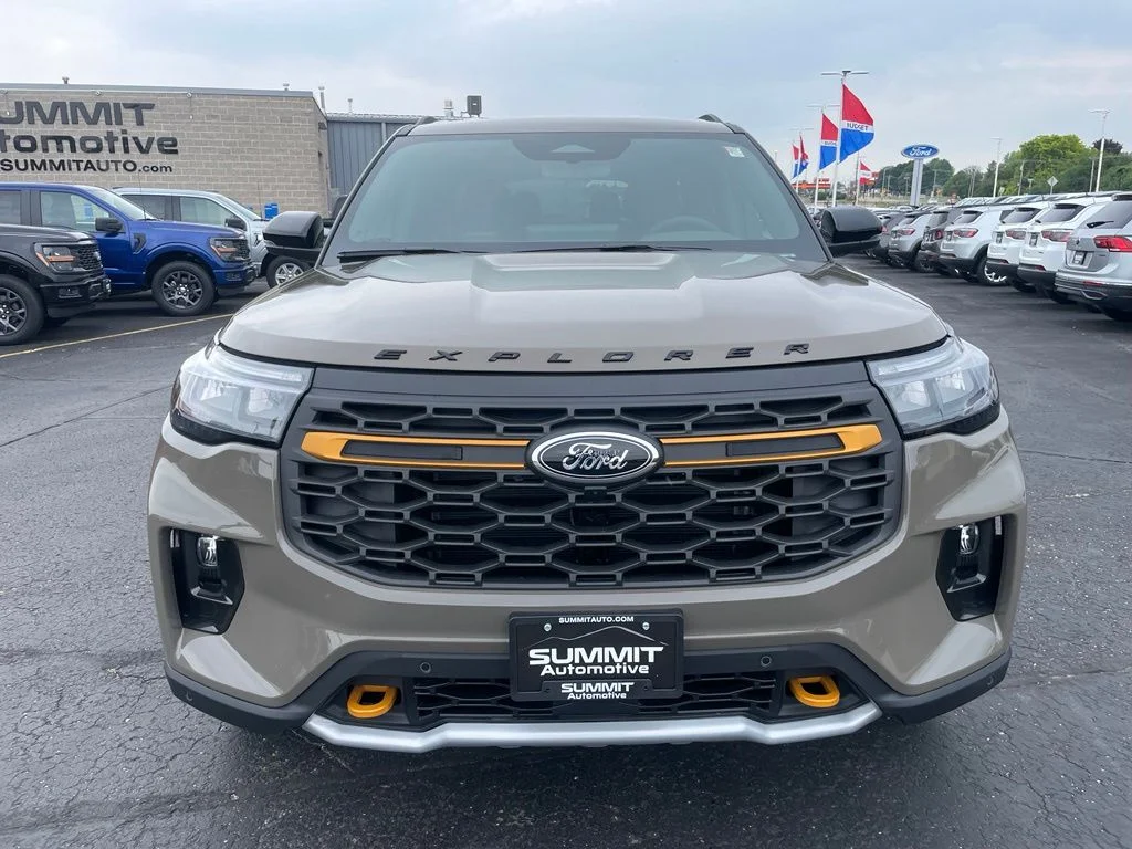 New 2026 Ford Explorer - photo 17