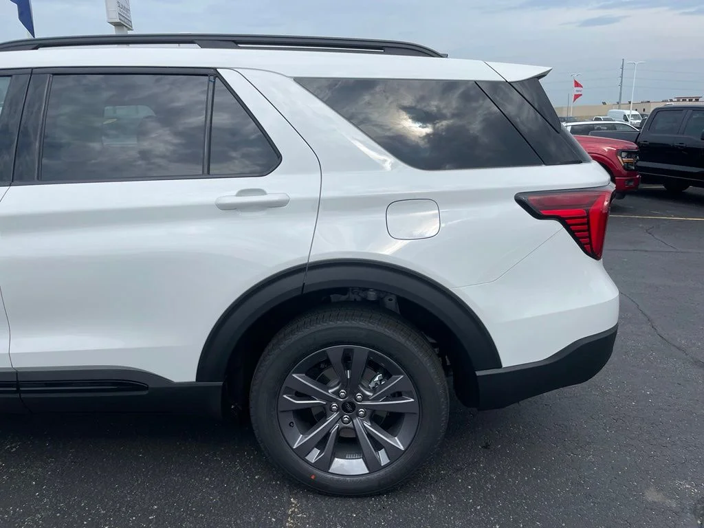 New 2026 Ford Explorer - photo 20
