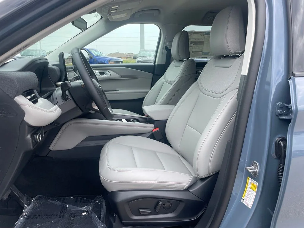 New 2026 Ford Explorer - photo 15