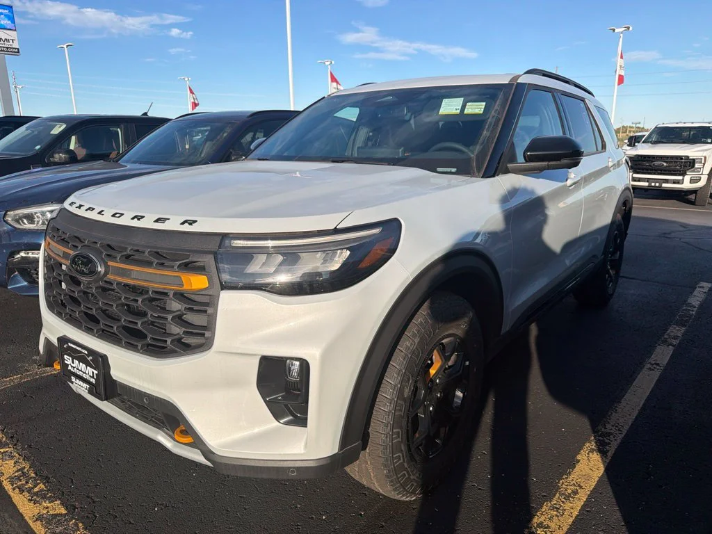 New 2026 Ford Explorer - photo 2