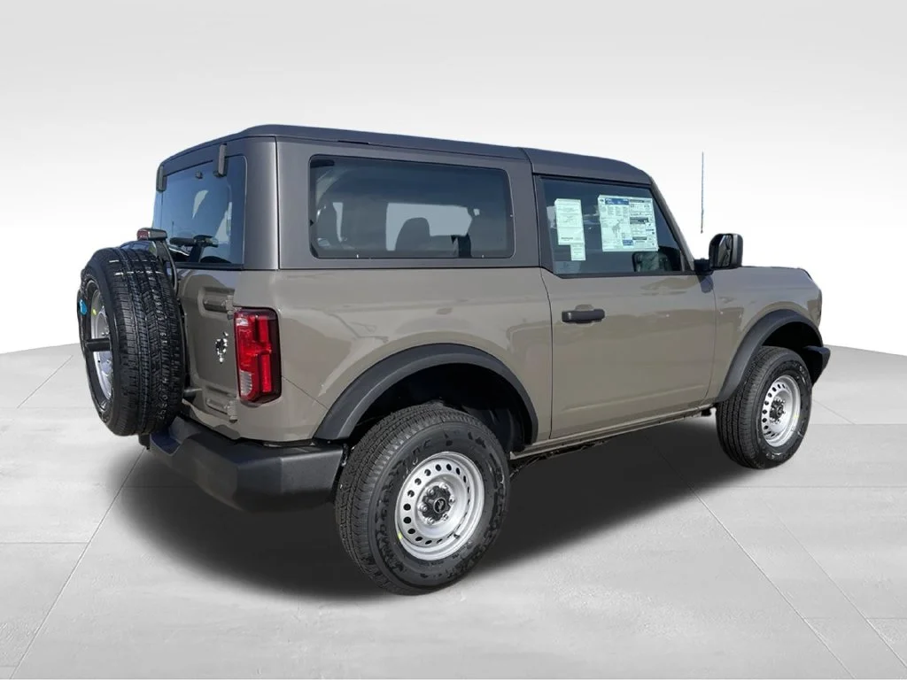New 2026 Ford Bronco - photo 2