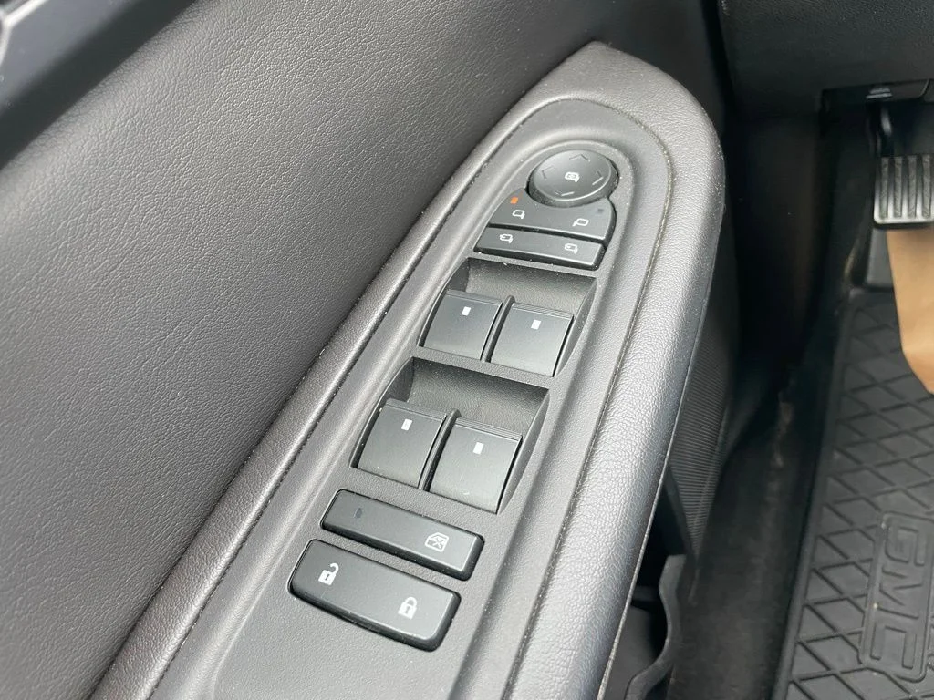 Used 2016 GMC Acadia - photo 26