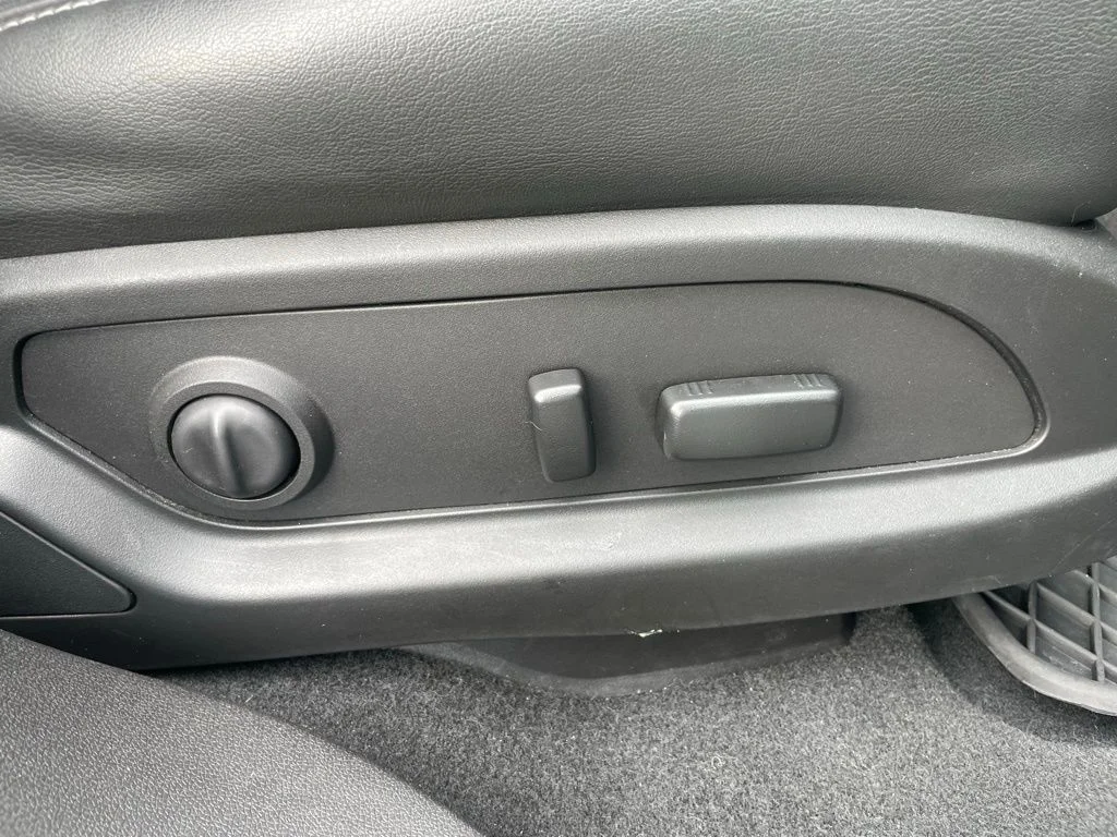 Used 2016 GMC Acadia - photo 56