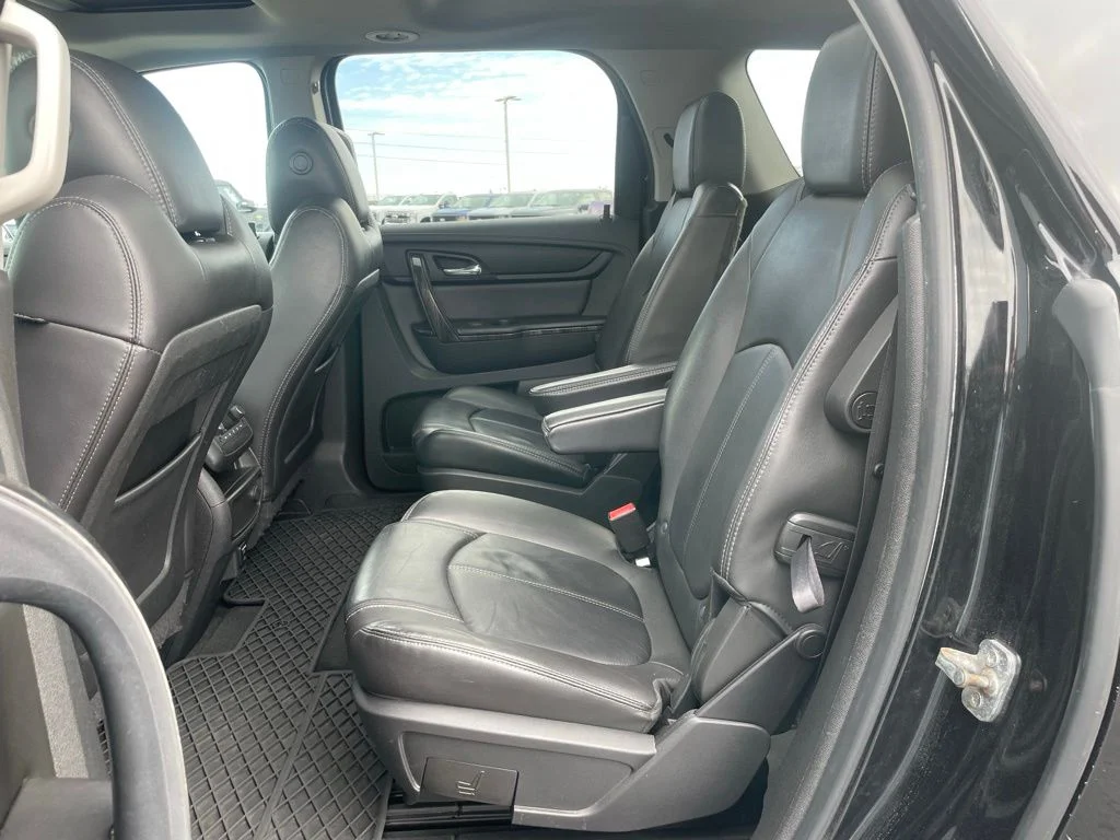Used 2016 GMC Acadia - photo 10