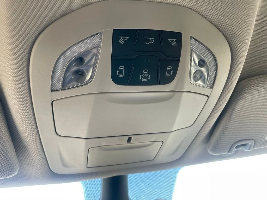 Used 2024 Chrysler Pacifica - photo 53