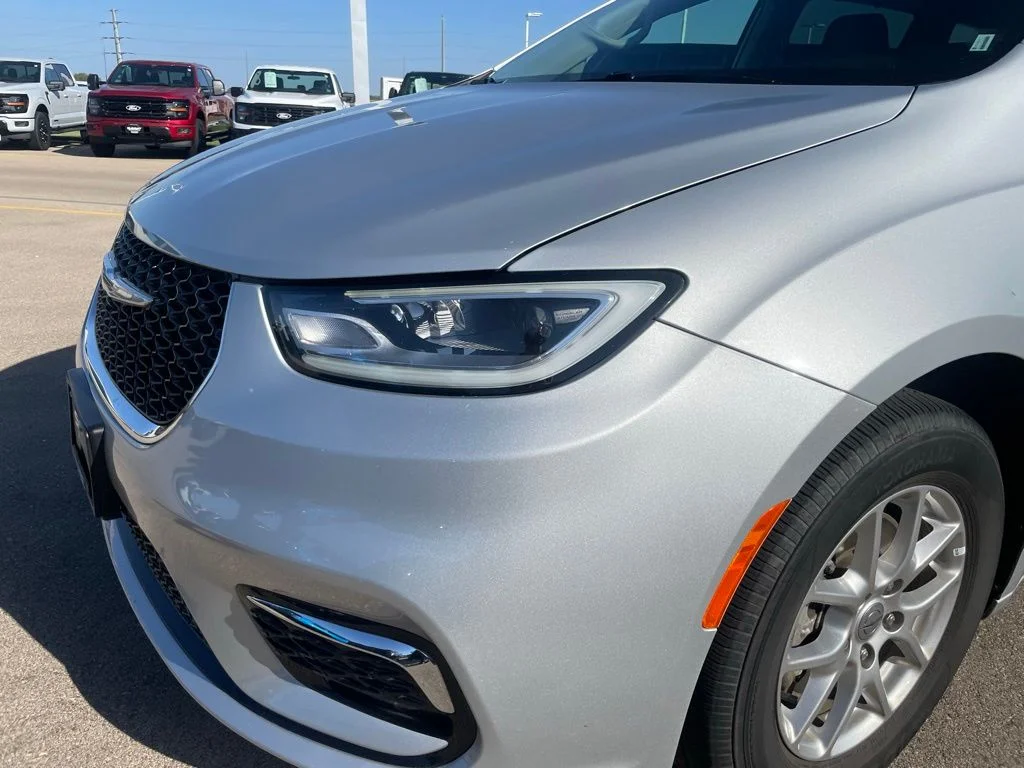 Used 2024 Chrysler Pacifica - photo 29