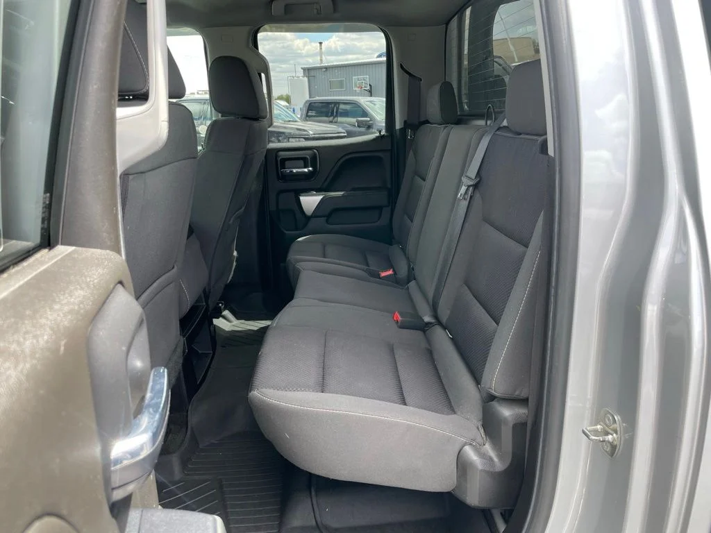 Used 2018 Chevrolet Silverado 1500 - photo 10