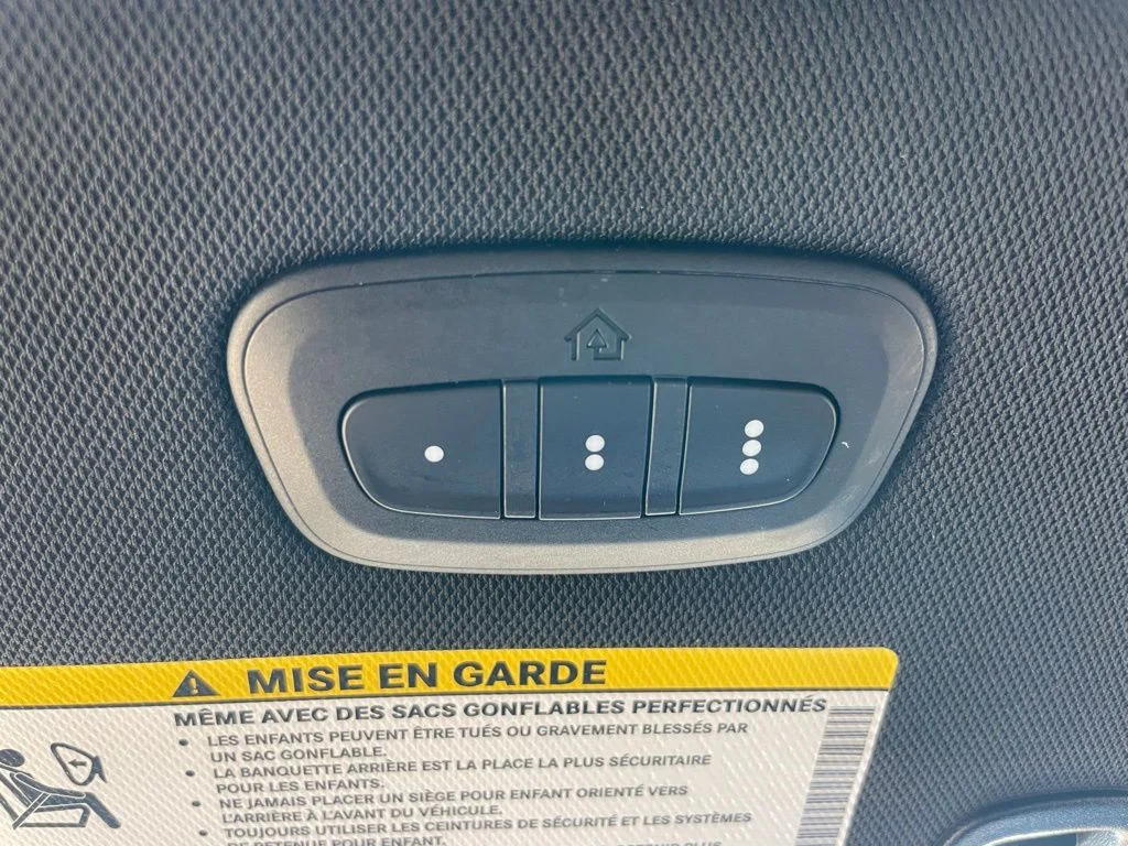 Used 2025 Chrysler Pacifica - photo 53