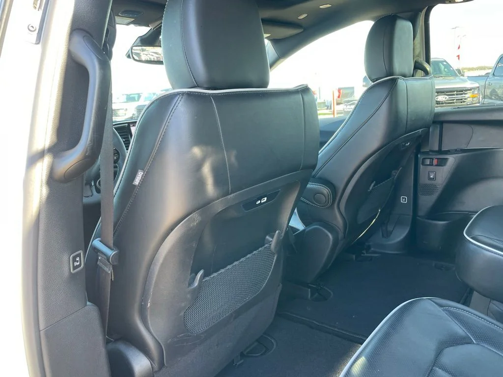 Used 2025 Chrysler Pacifica - photo 55