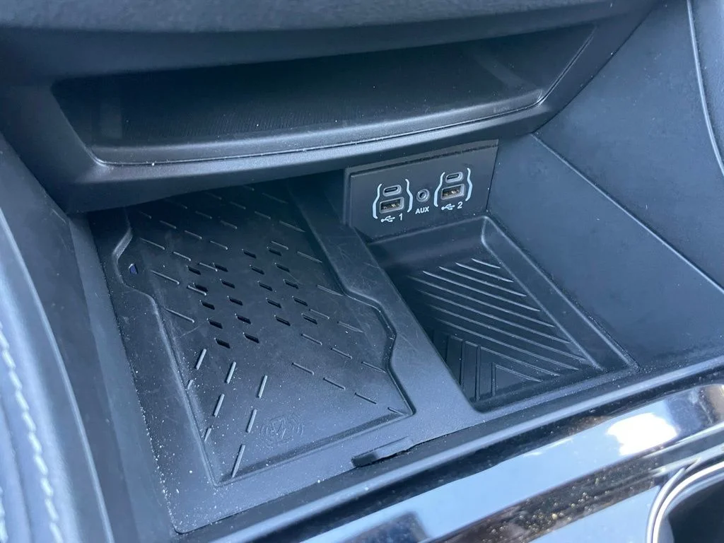 Used 2025 Chrysler Pacifica - photo 15