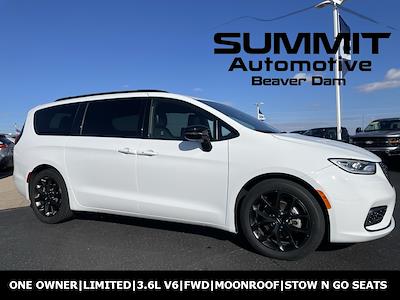 2025 Chrysler Pacifica FWD Minivan for sale #3871X - photo 1