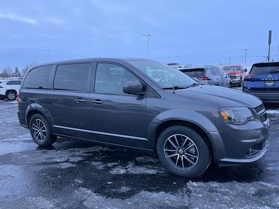 Used 2018 Dodge Grand Caravan SXT Minivan for sale #3900X - photo 2