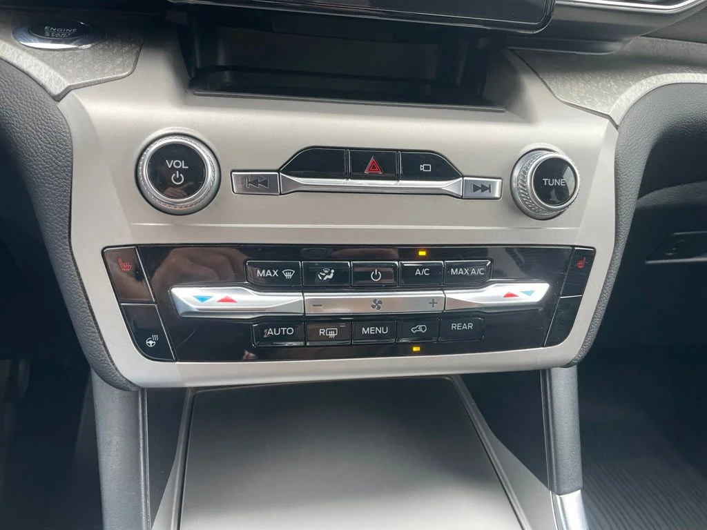 Used 2023 Ford Explorer - photo 13