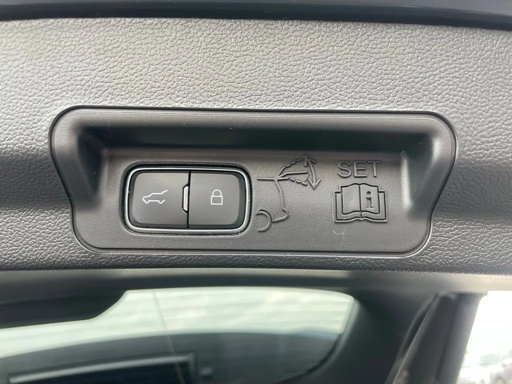 Used 2023 Ford Explorer - photo 36