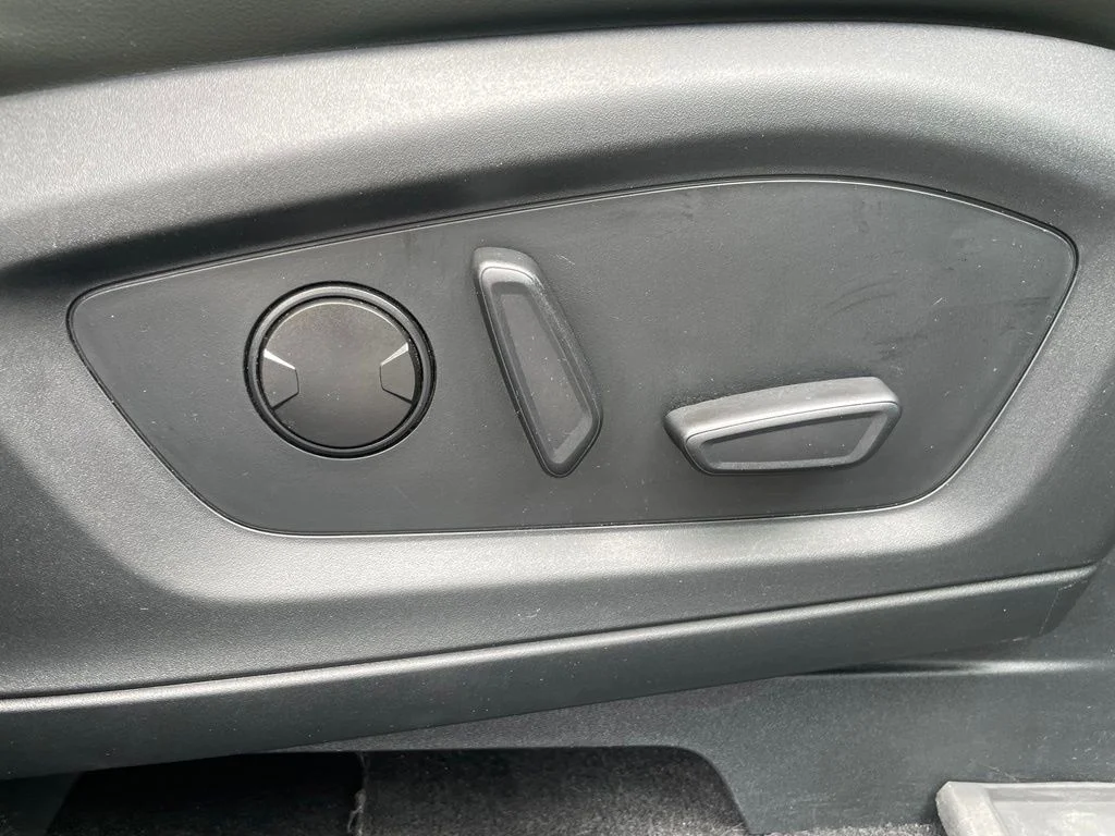 Used 2023 Ford Explorer - photo 59