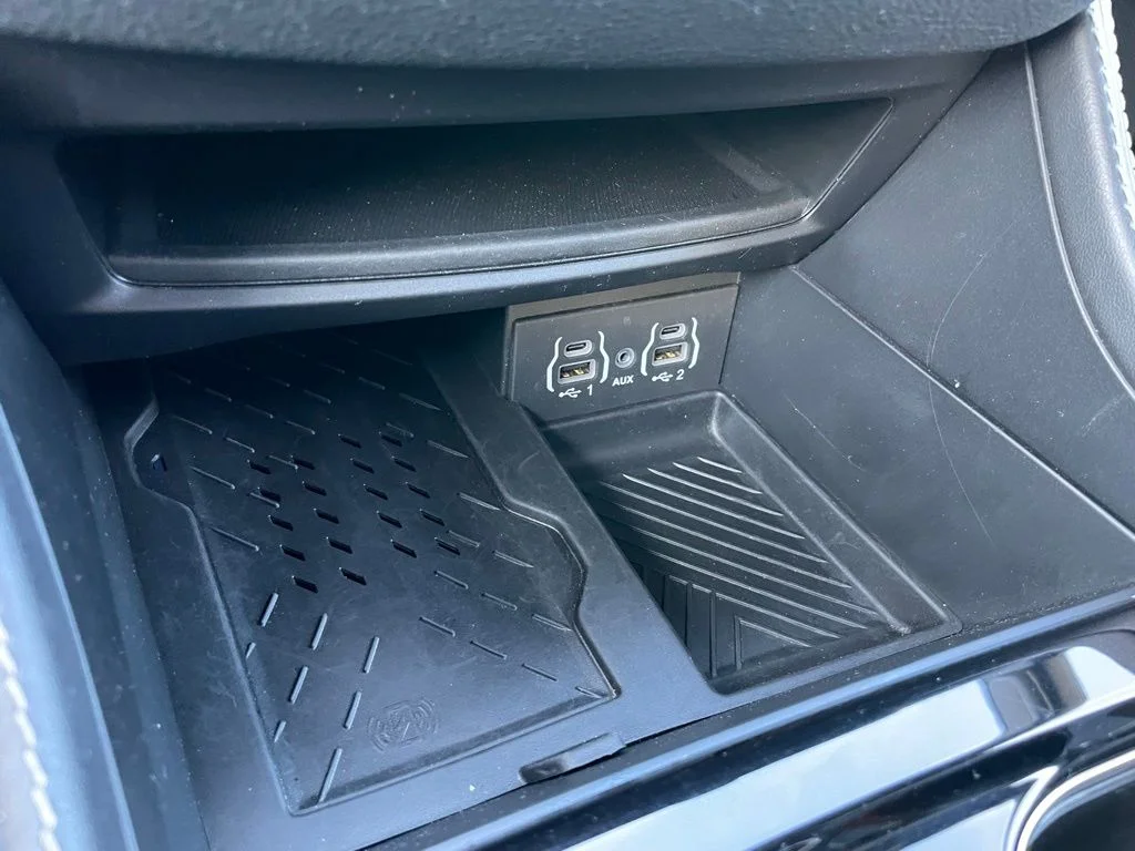 Used 2025 Chrysler Pacifica - photo 15
