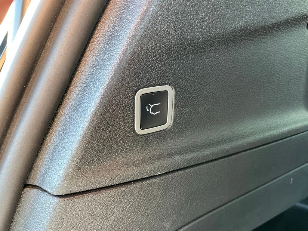 Used 2025 Chrysler Pacifica - photo 39