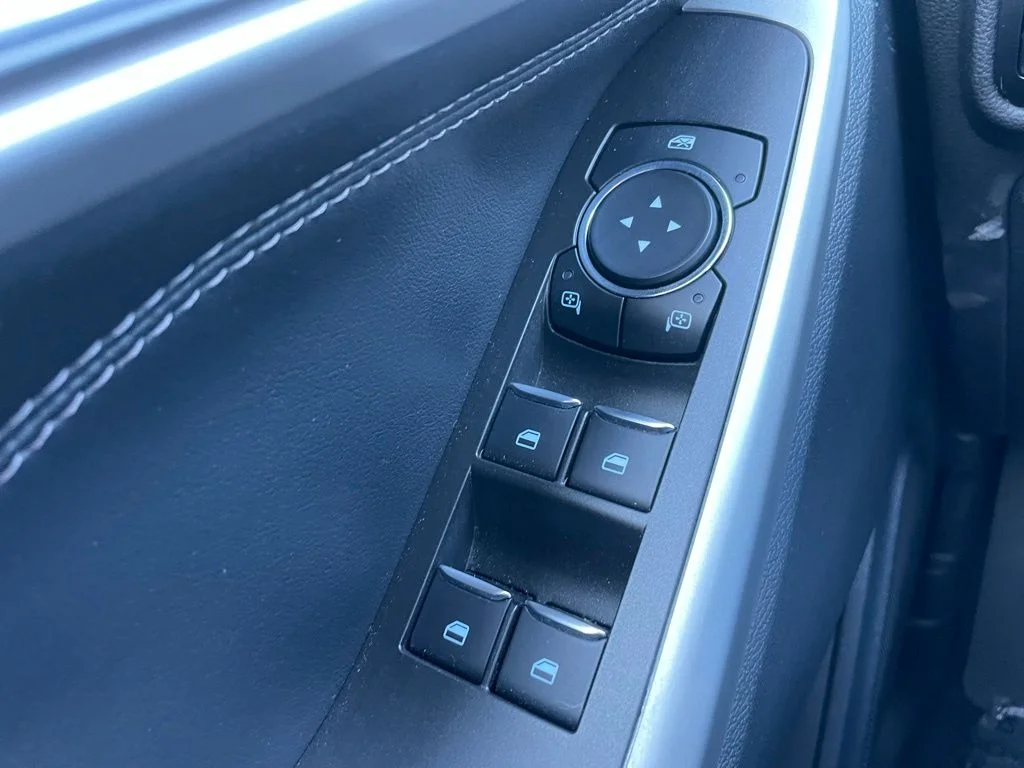 Used 2023 Ford Explorer - photo 26