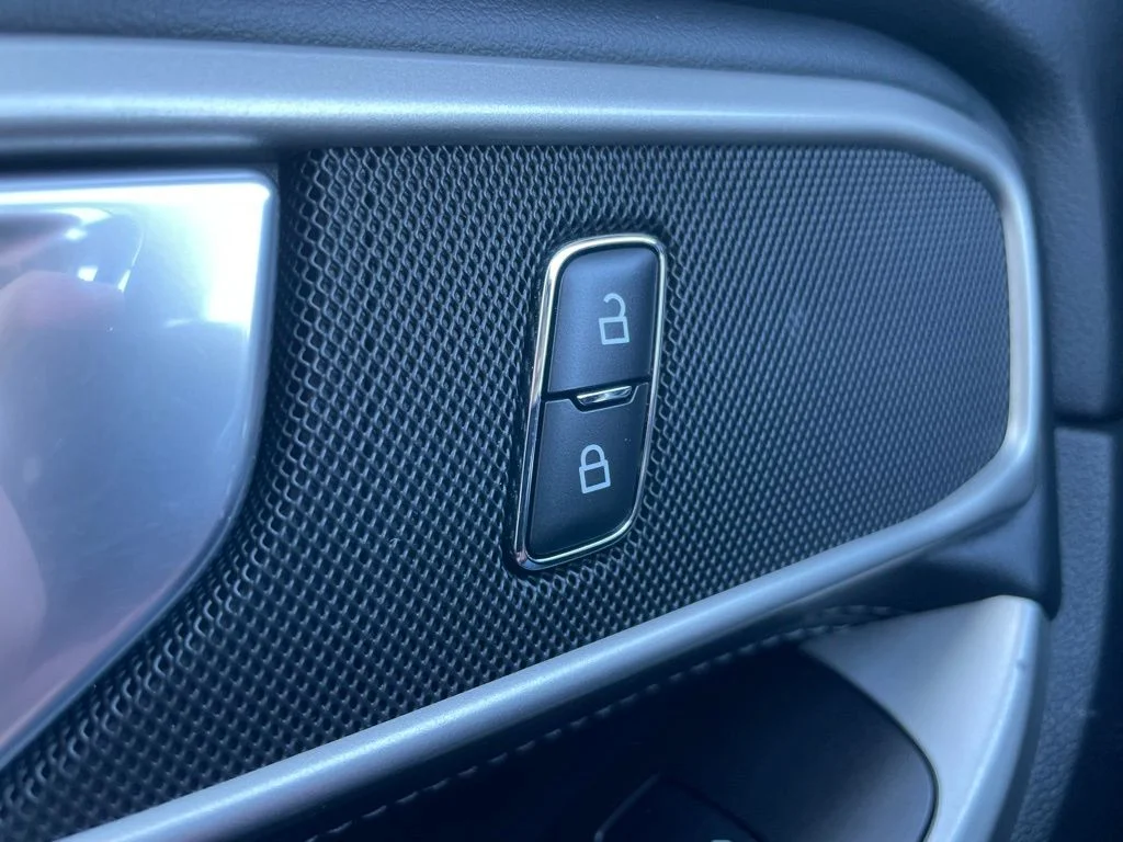 Used 2023 Ford Explorer - photo 27