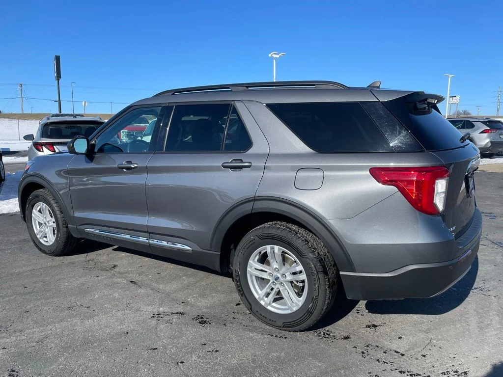 Used 2023 Ford Explorer - photo 7