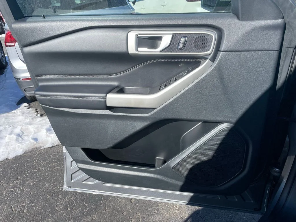 Used 2023 Ford Explorer - photo 54