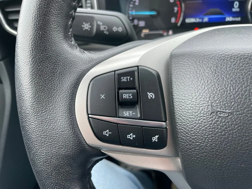 Used 2023 Ford Explorer - photo 24