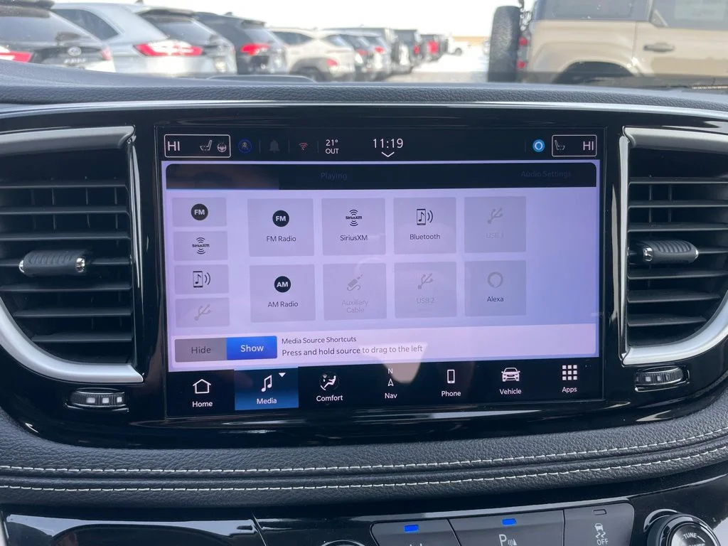 Used 2024 Chrysler Pacifica - photo 19