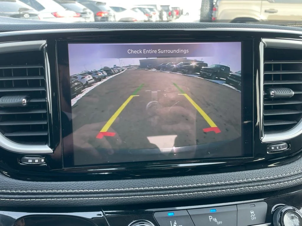 Used 2024 Chrysler Pacifica - photo 22