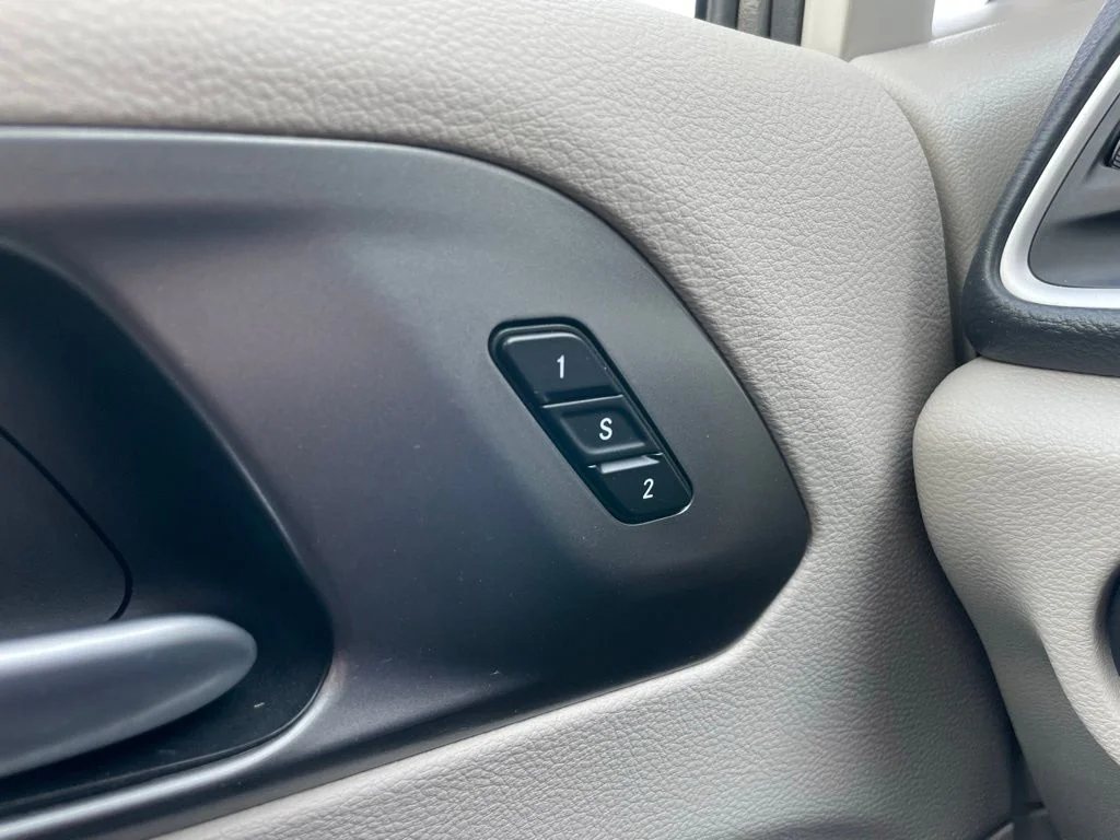 Used 2024 Chrysler Pacifica - photo 28