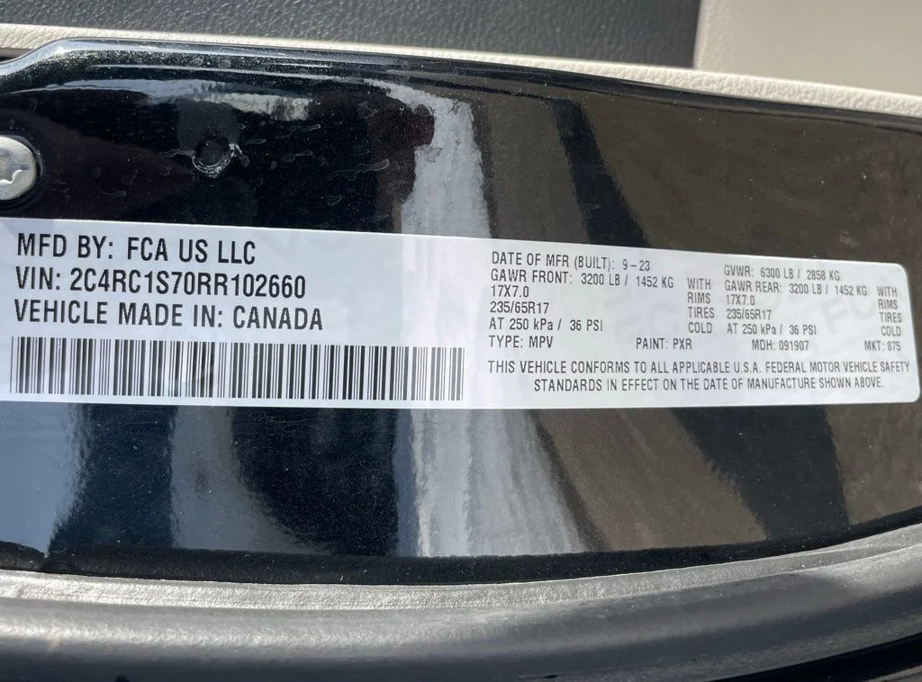 Used 2024 Chrysler Pacifica - photo 47