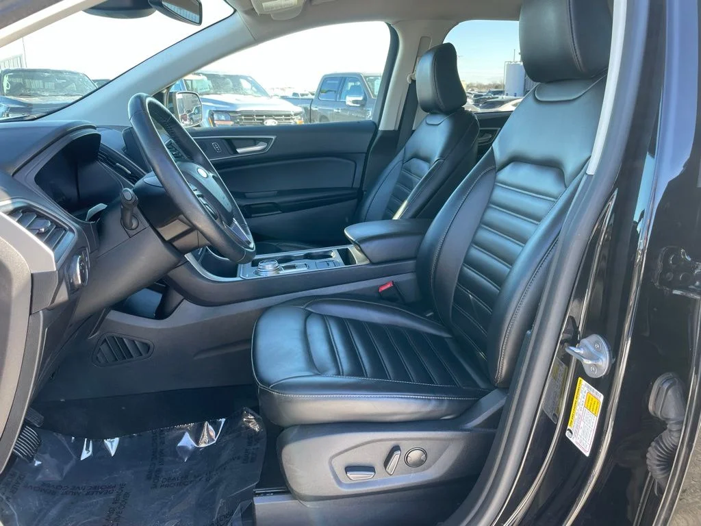 Used 2023 Ford Edge - photo 9
