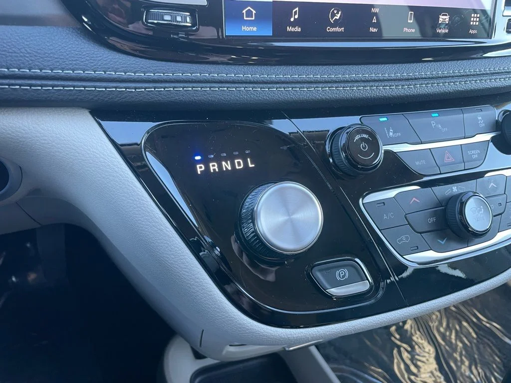 Used 2024 Chrysler Pacifica - photo 15