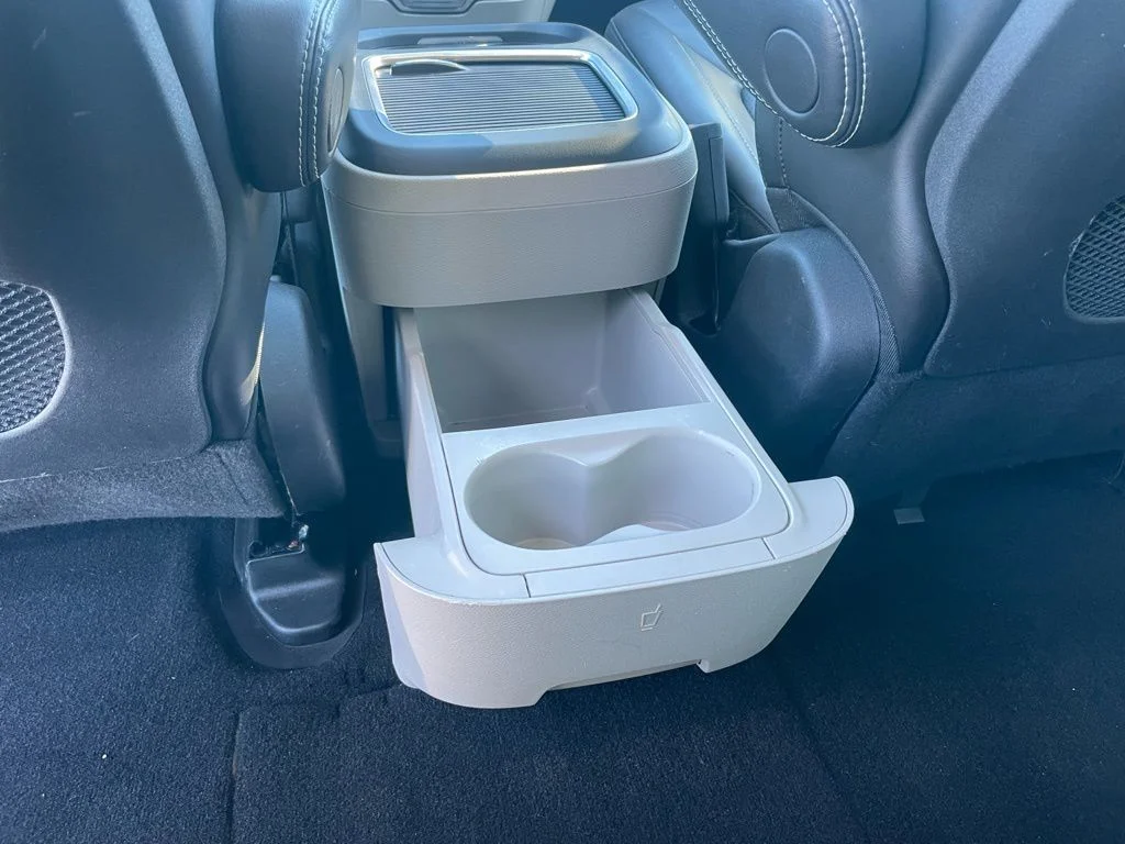 Used 2024 Chrysler Pacifica - photo 58