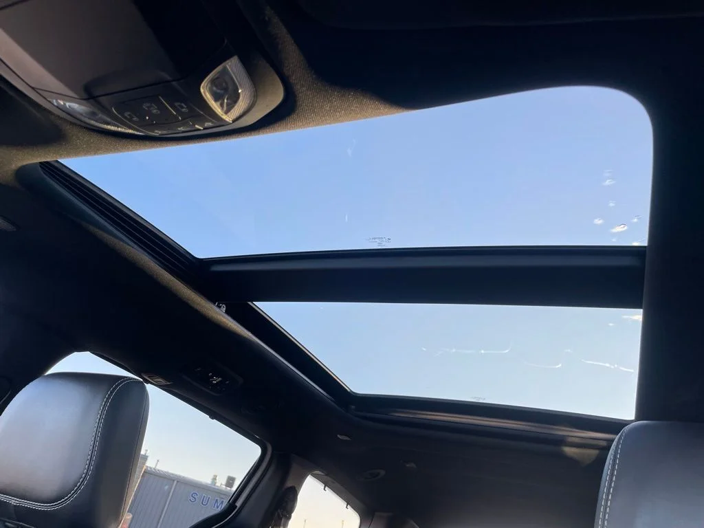 Used 2025 Chrysler Pacifica - photo 21