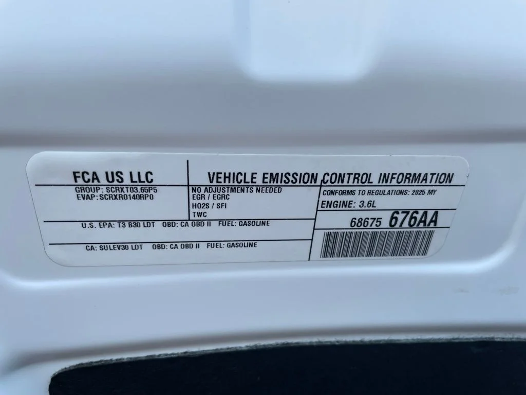 Used 2025 Chrysler Pacifica - photo 44