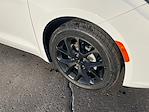 Used 2025 Chrysler Pacifica Limited Minivan thumbnail 4