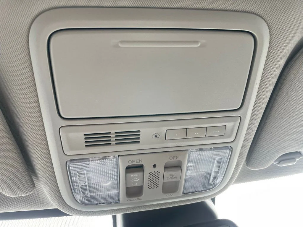 Used 2016 Honda Odyssey - photo 23
