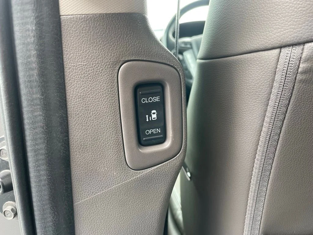 Used 2016 Honda Odyssey - photo 58