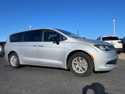 Used 2024 Chrysler Voyager - photo 1