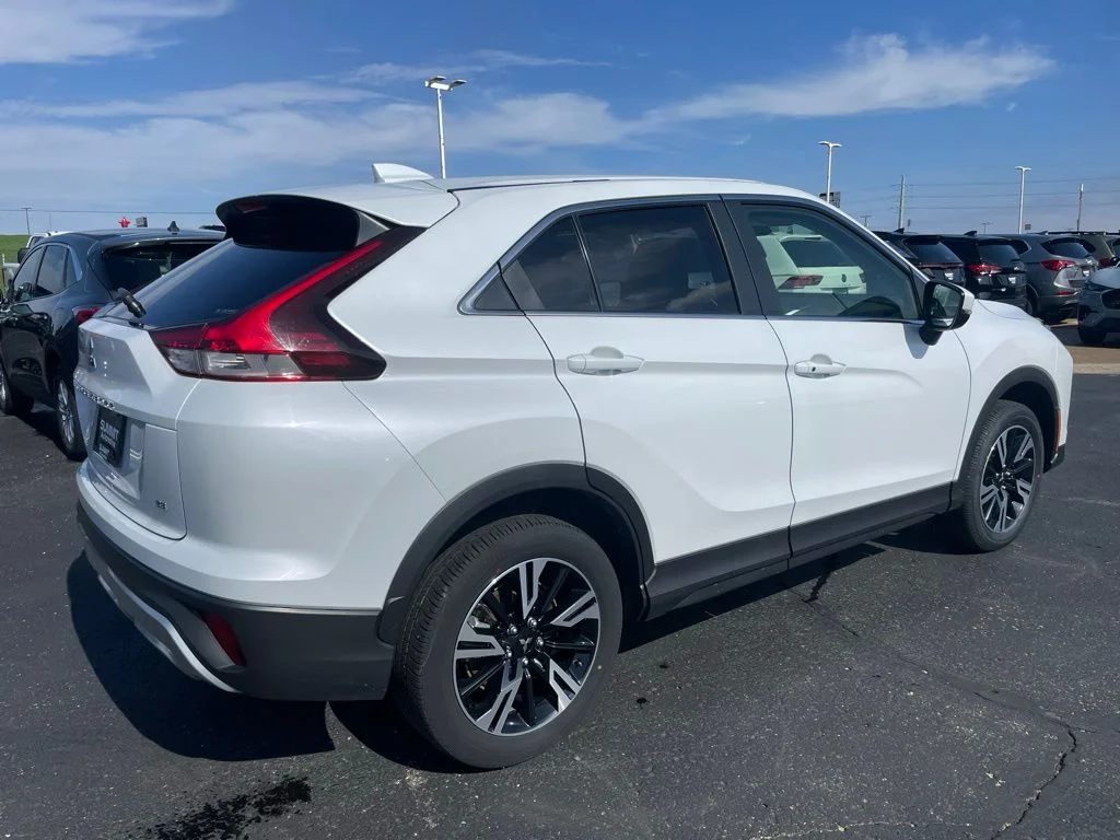 Used 2024 Mitsubishi Eclipse Cross - photo 6