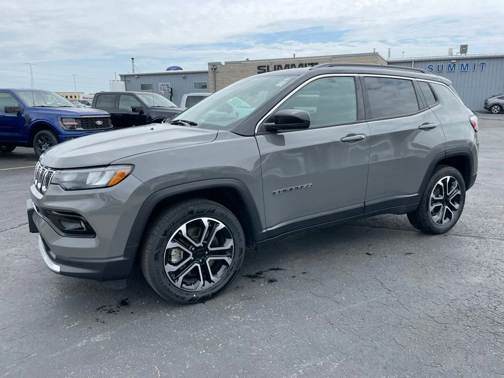 Used 2023 Jeep Compass - photo 6