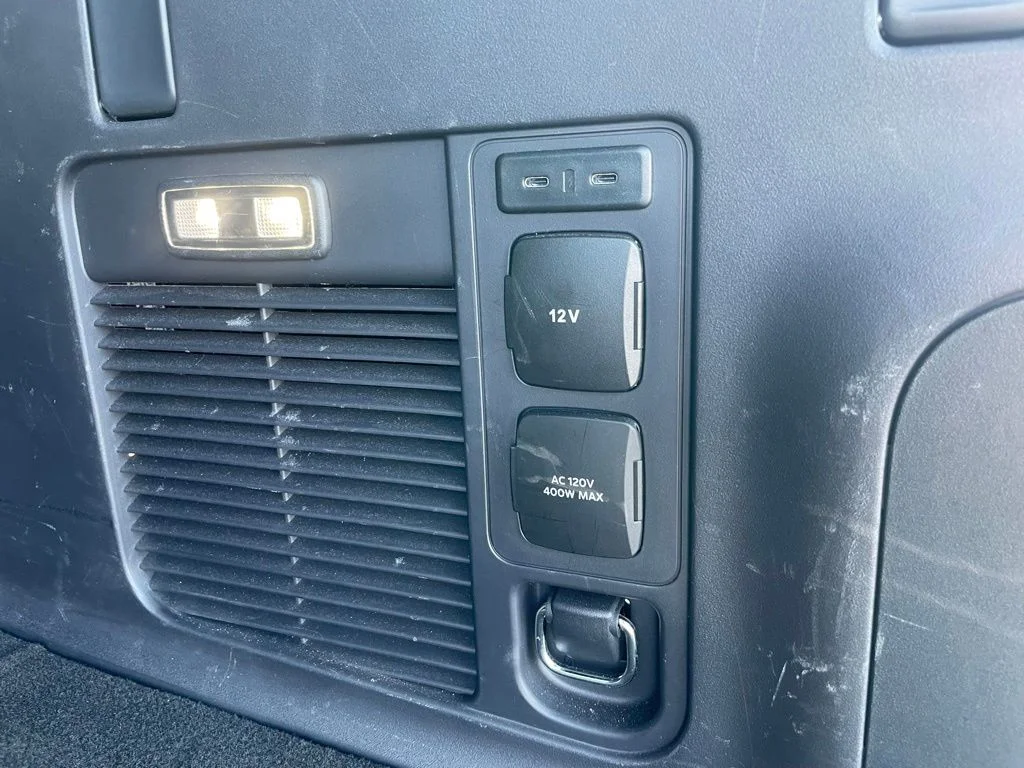Used 2025 Ford Expedition MAX - photo 44