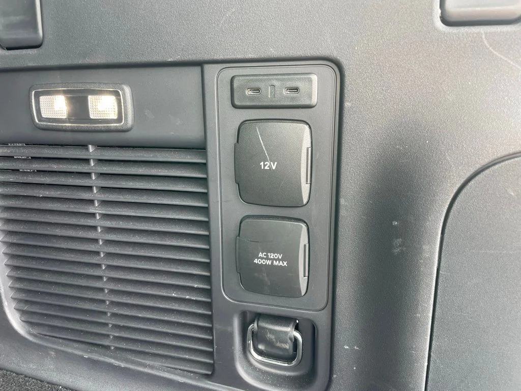 Used 2025 Ford Expedition MAX - photo 46