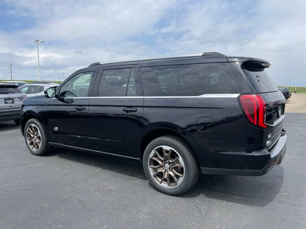 Used 2025 Ford Expedition MAX - photo 7