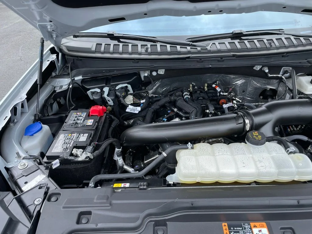Used 2025 Ford Expedition - photo 52