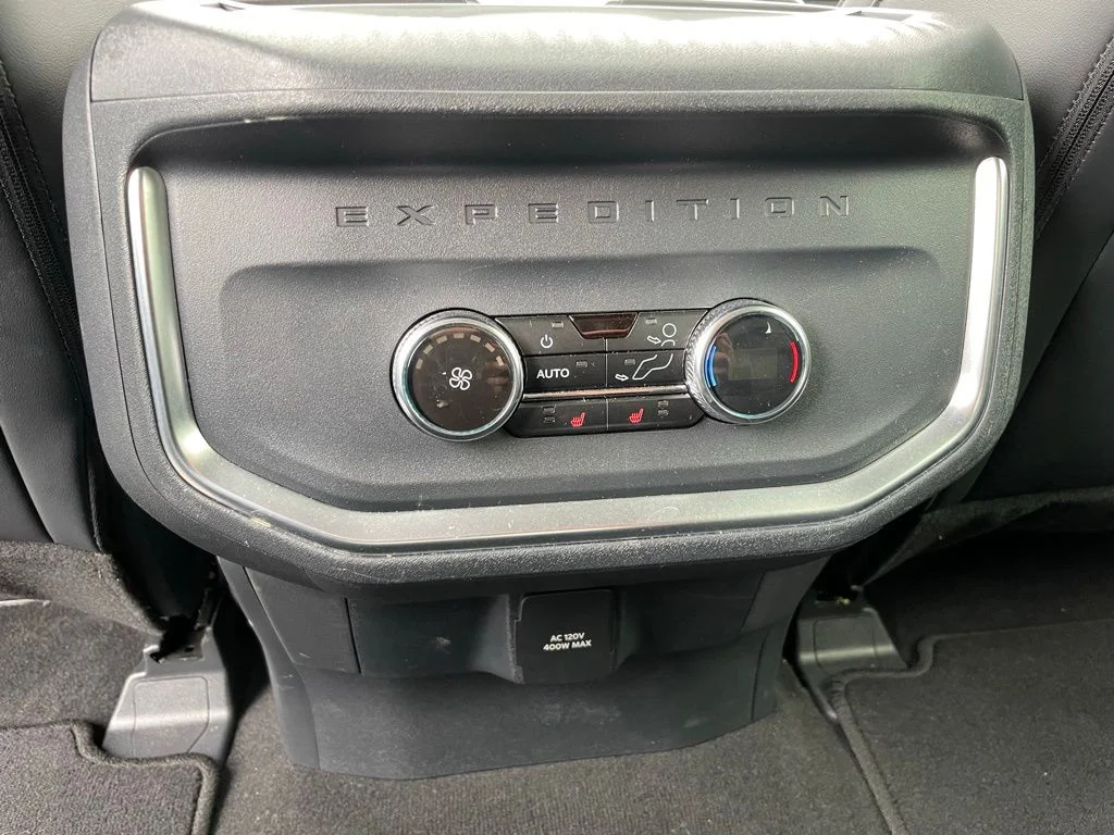 Used 2025 Ford Expedition - photo 67