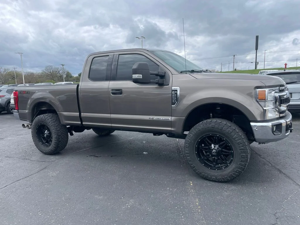 Used 2020 Ford F-250 - photo 2