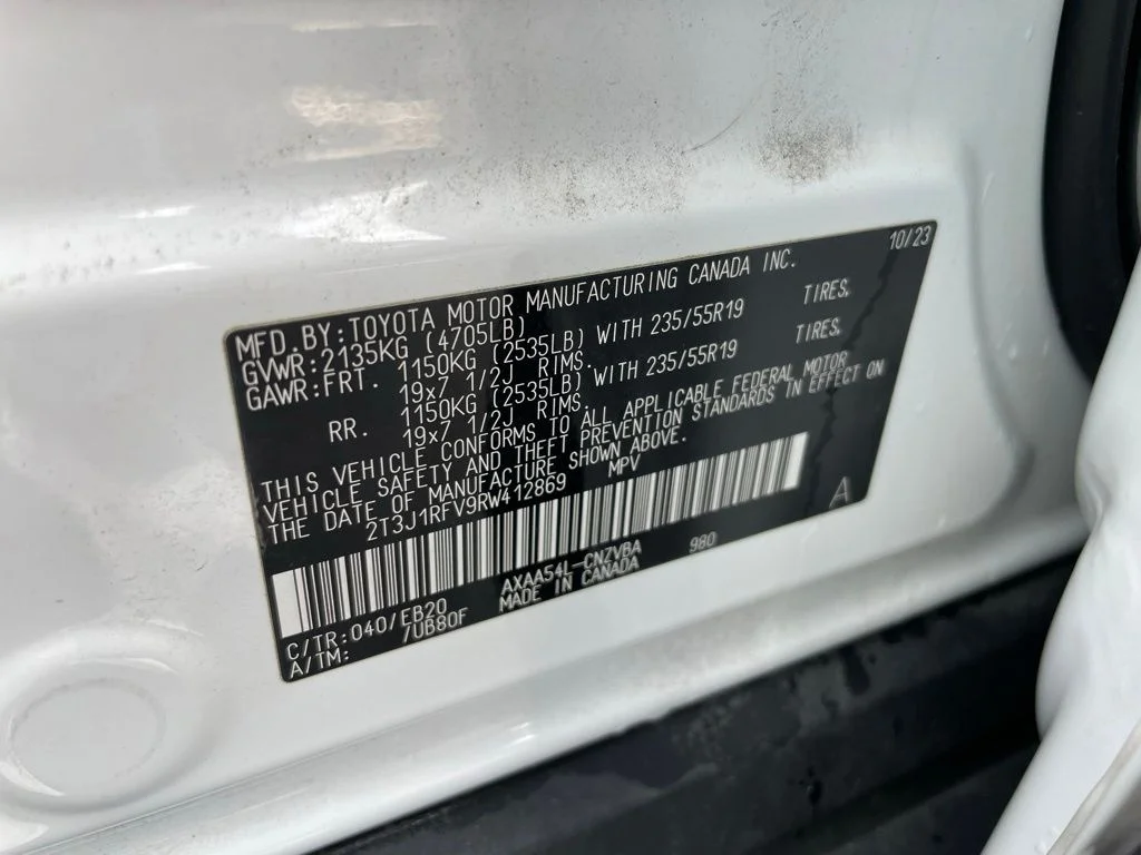 Used 2024 Toyota RAV4 - photo 38